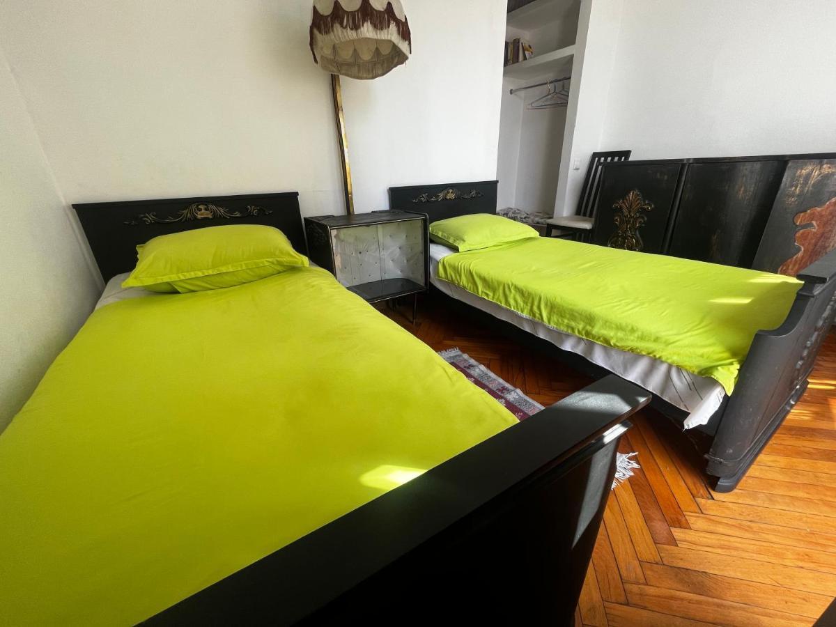 Guest House Kipiani Tbilisi Exteriör bild